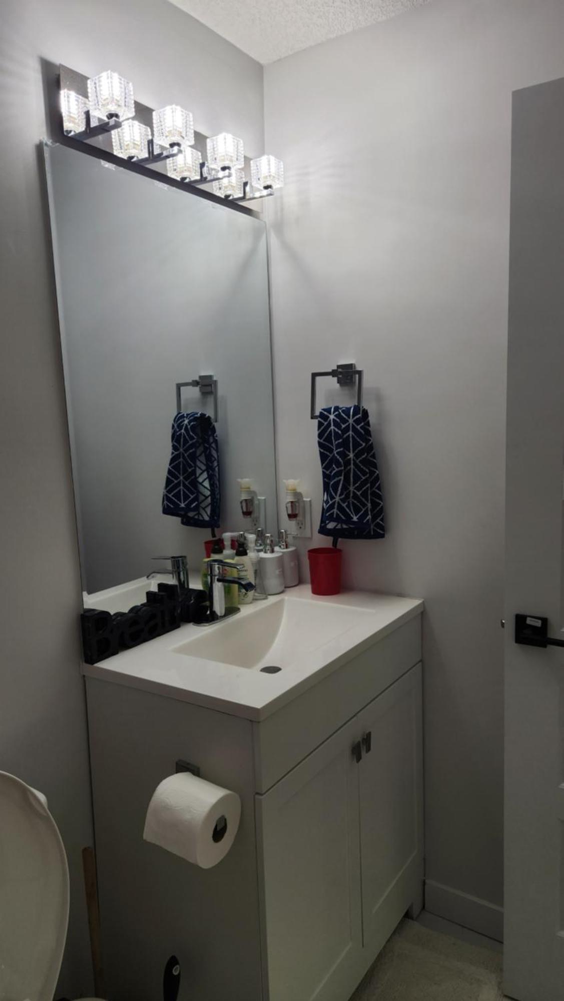 Modern 2 Bedroom Basement Suite At West 埃德蒙顿 外观 照片